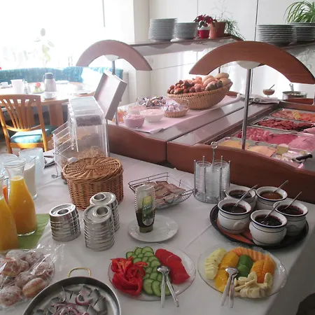 Hotel Zur Linde 3*