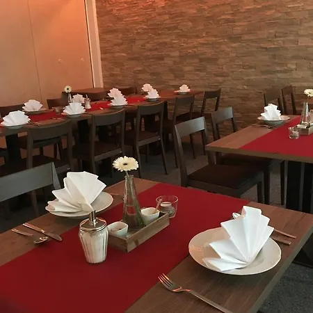 Zur Linde Hotel Lossburg