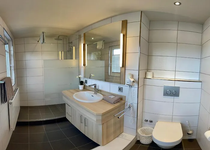 Zur Linde 3* Loßburg