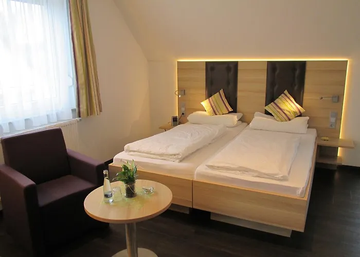 Zur Linde Hotel 3*